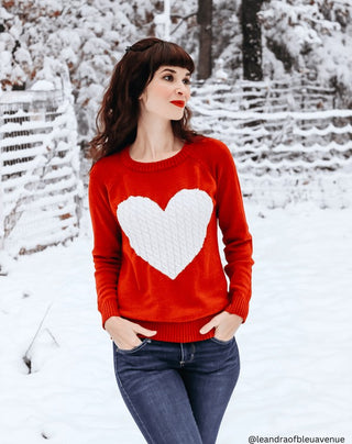 HEART ROUND NECK SWEATER (3 COLORS)
