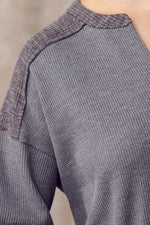 RIBBED CONTRAST PULL OVER
