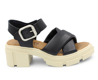 COMILLA SANDALS By Blowfish