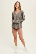 LONG SLEEVE COTTON TOP WITH ROUNDED HEM DETAIL